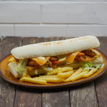 BOCADILLO POLLO CRUJIENTE