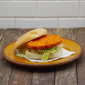 CRISPY CHICKEN BURGER