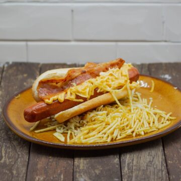 PERRITO QUESO Y BACON