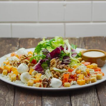 ENSALADA DE QUESO AZUL