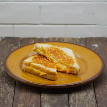 GRILLED CHEESE SANDWICH
